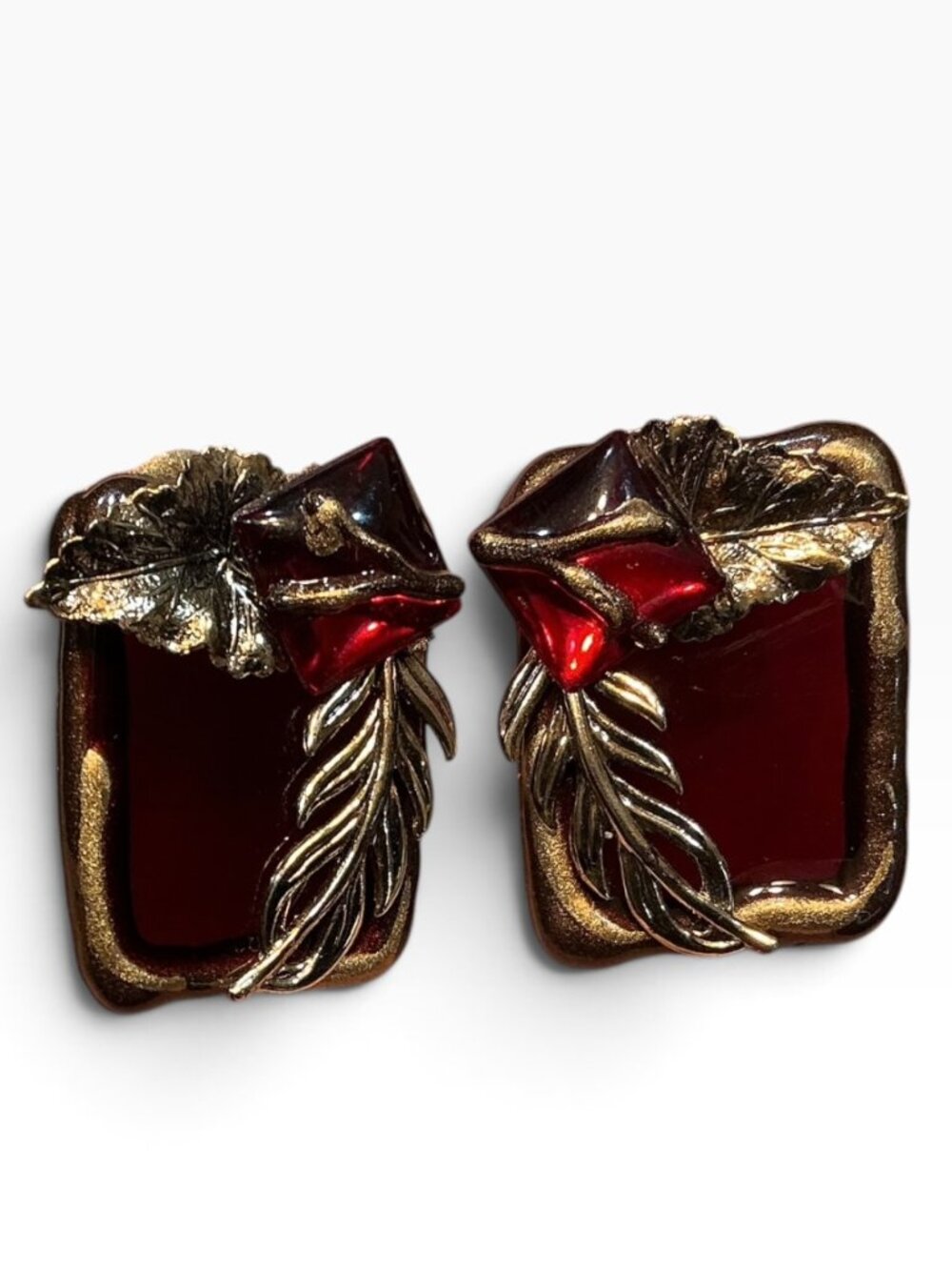 Vintage Style Red Acrylic Floral Leaf Statement Pierced Earrings Gold Tone Un S